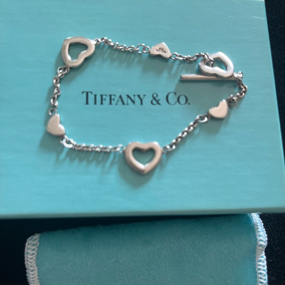 Tiffany & Co. Silver heart bracelet